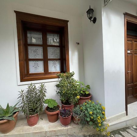 Apartment Altin In Old Town Berat Exterior photo