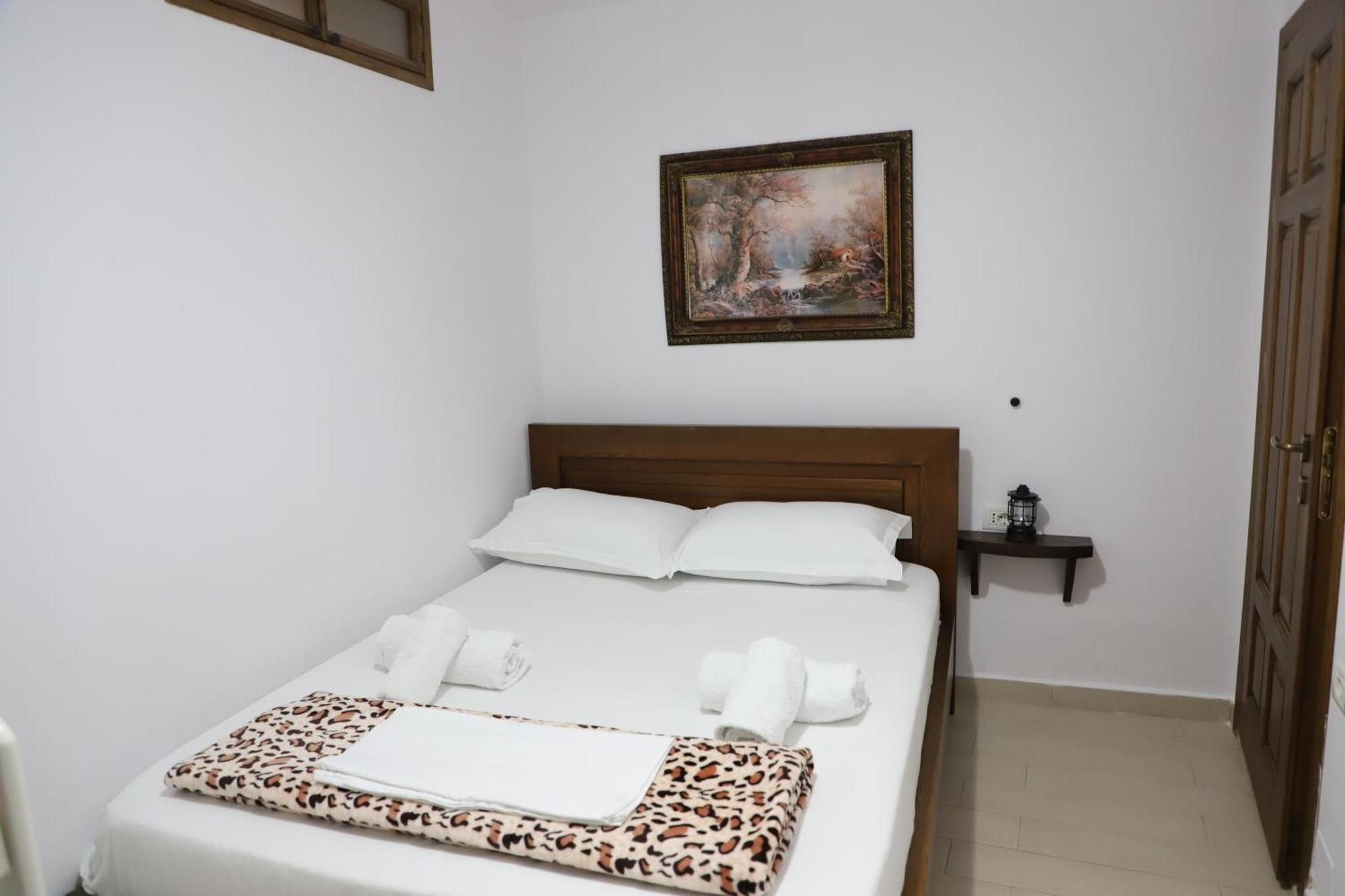 Apartment Altin In Old Town Berat Exterior photo